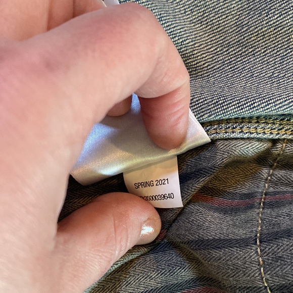 SOLD!! NWOT Women’s Carhartt Rugged Flex Denim Jacket - Picture 5 of 6